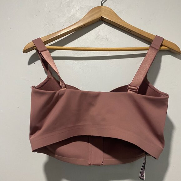 Knockout by Victoria's Secret Long Line Front Close Sports Bra Top Size 32DD - Picture 2 of 5